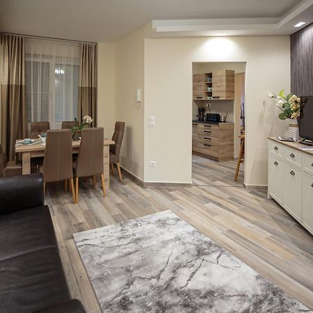Mokka Apartments มิชโคลซ์ ภายนอก รูปภาพ