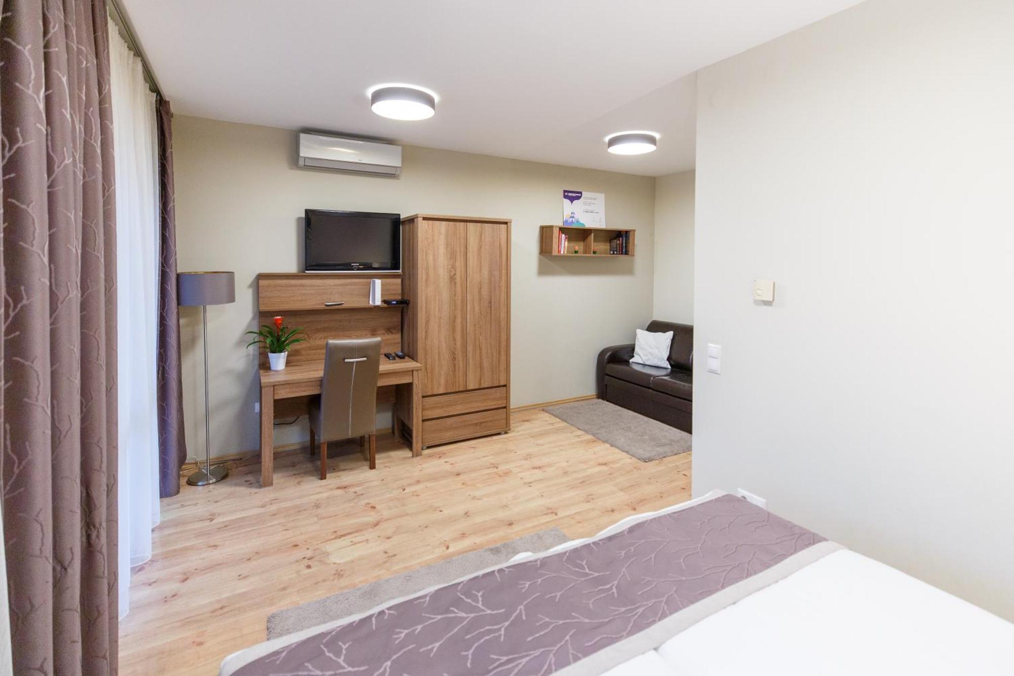 Mokka Apartments มิชโคลซ์ ภายนอก รูปภาพ