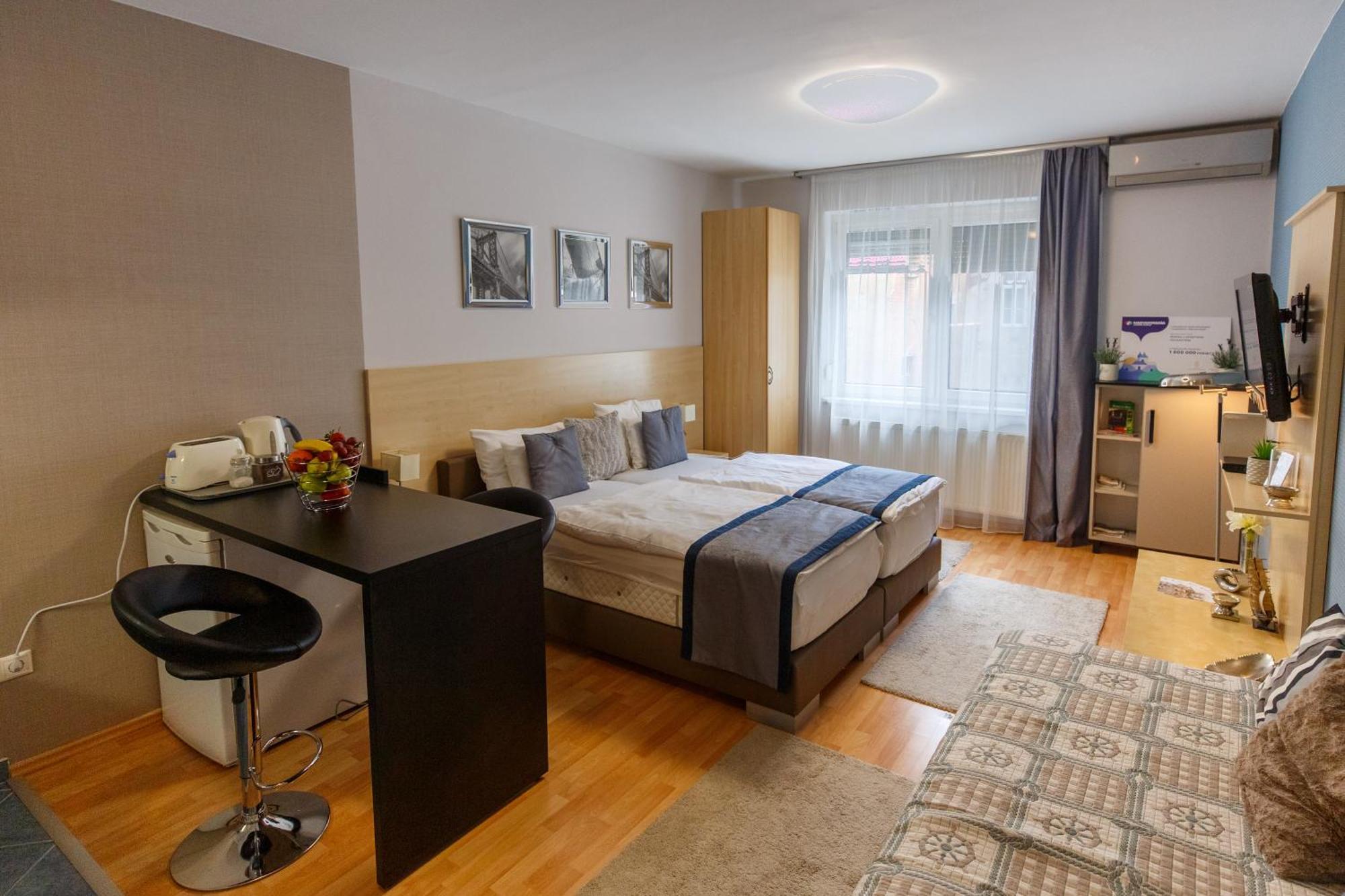 Mokka Apartments มิชโคลซ์ ภายนอก รูปภาพ