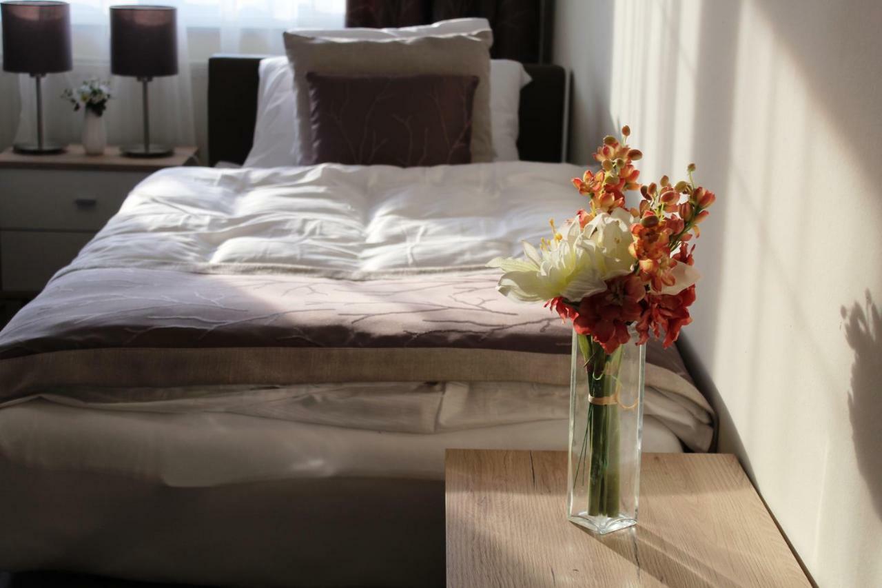 Mokka Apartments มิชโคลซ์ ภายนอก รูปภาพ